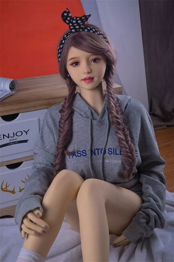 145cm zierliche Love doll