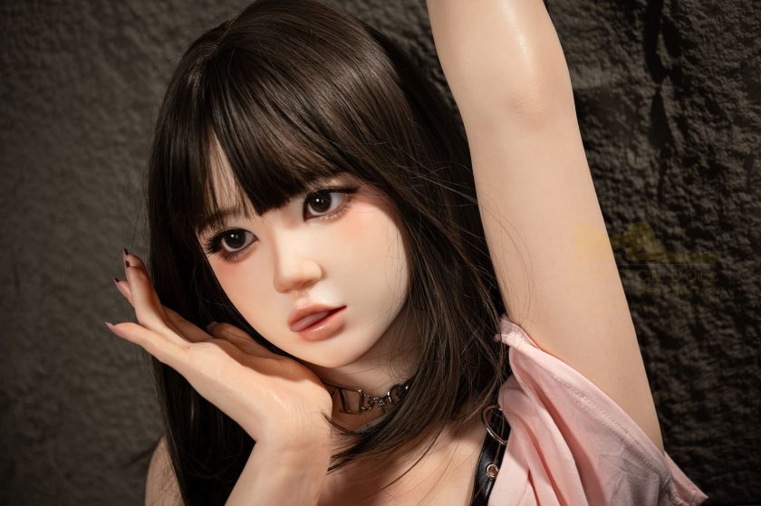 Living sexuelle doll Nia
