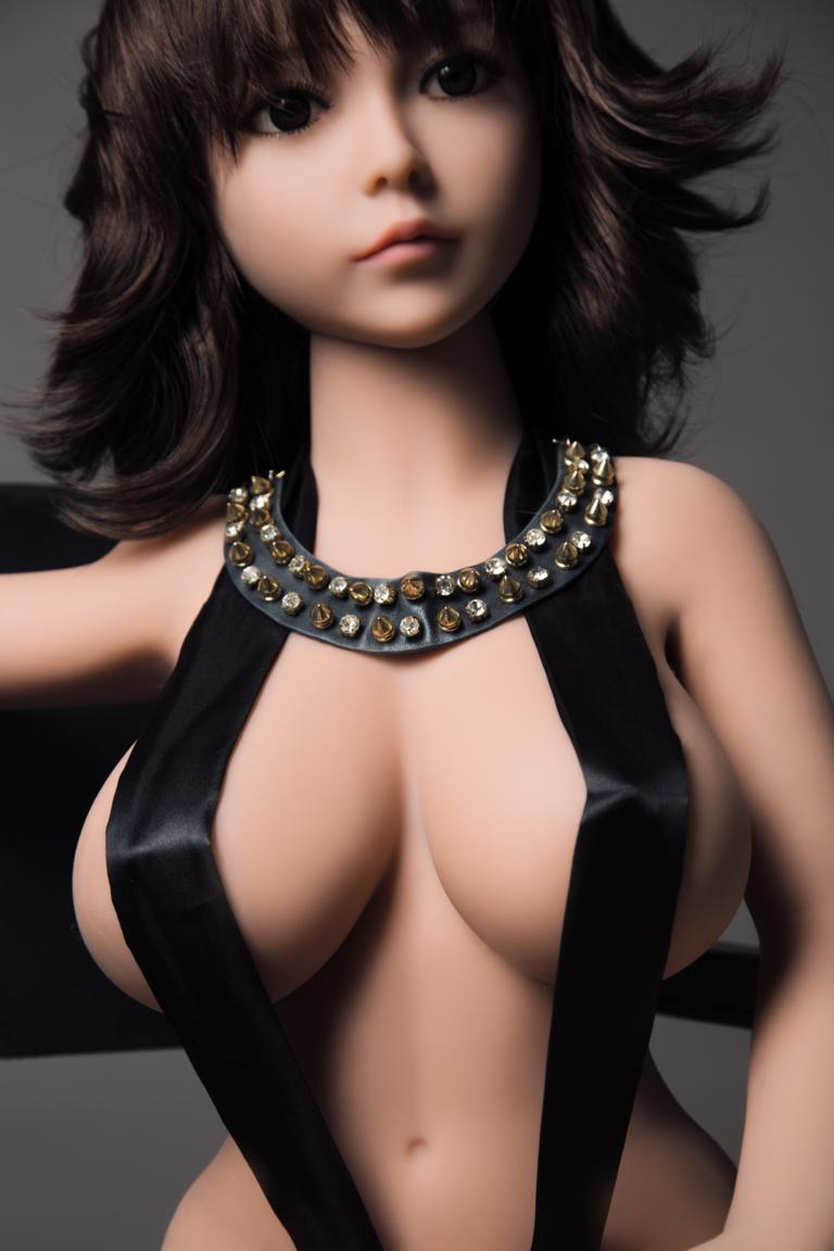 BDSM Tiny sex doll