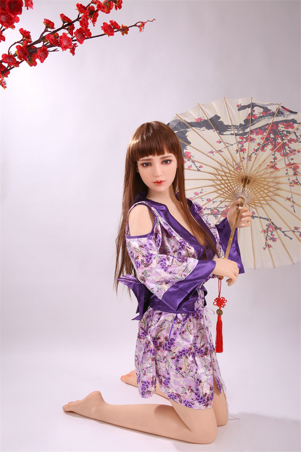 Sexpuppen im Kimono