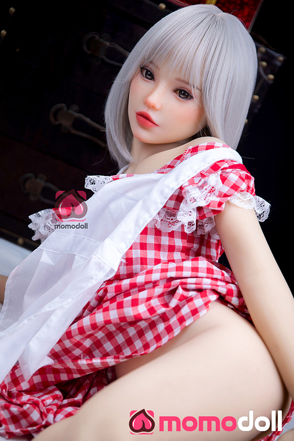 kleine Real doll