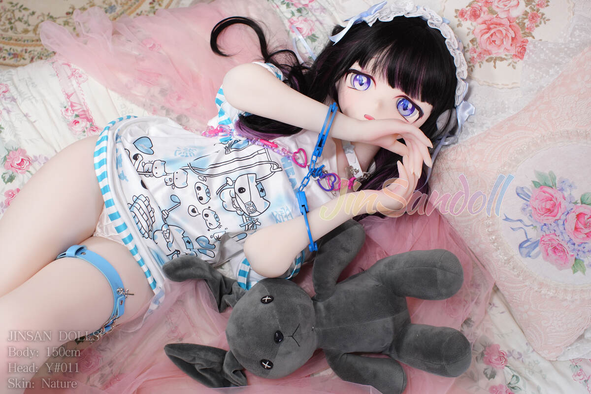 sexdoll Mizuta Nina mit Kuscheltier