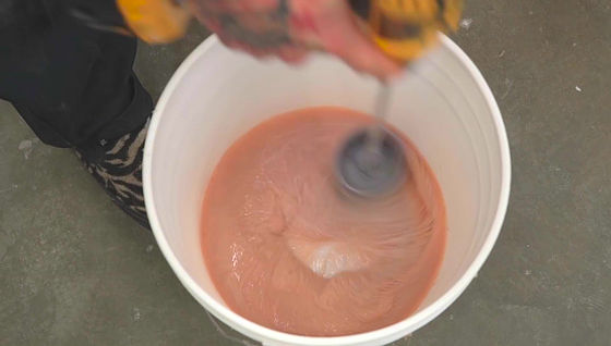 Toner gemischt mit flüssigem Silikon
