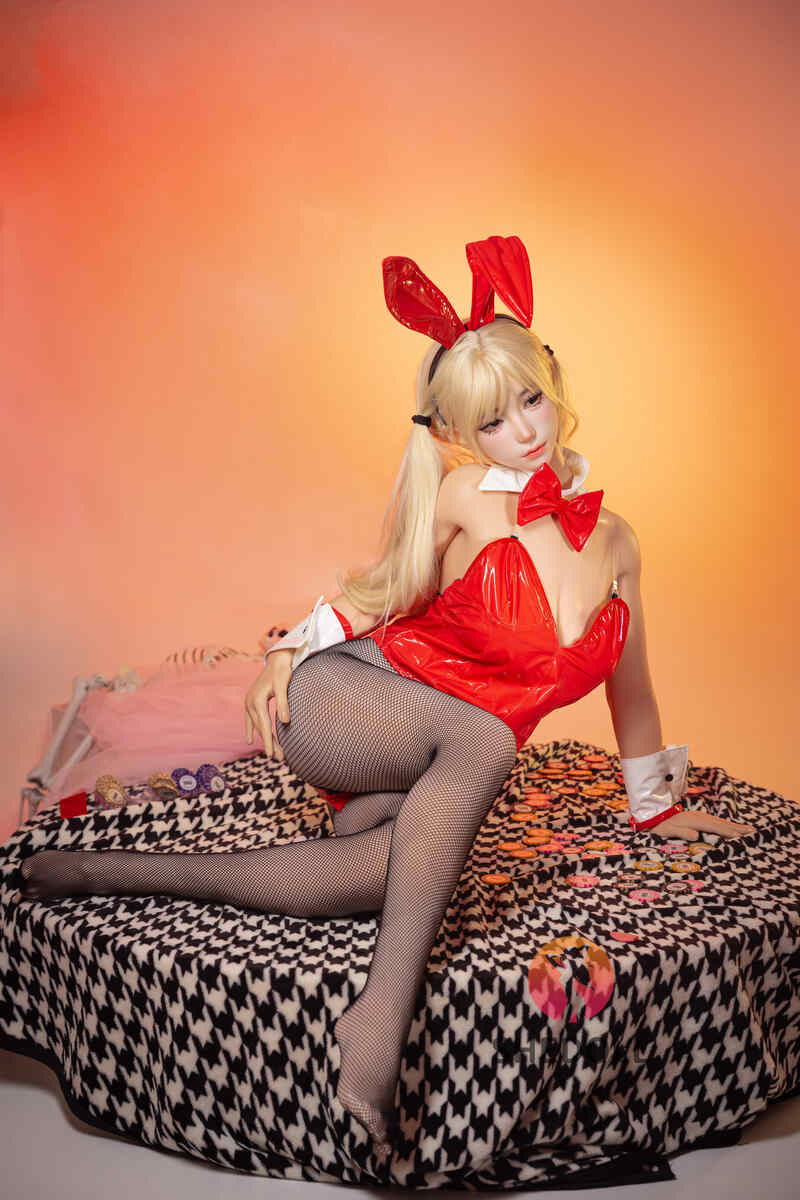 lebensechte Sexpuppe mit realistischem Körperbau