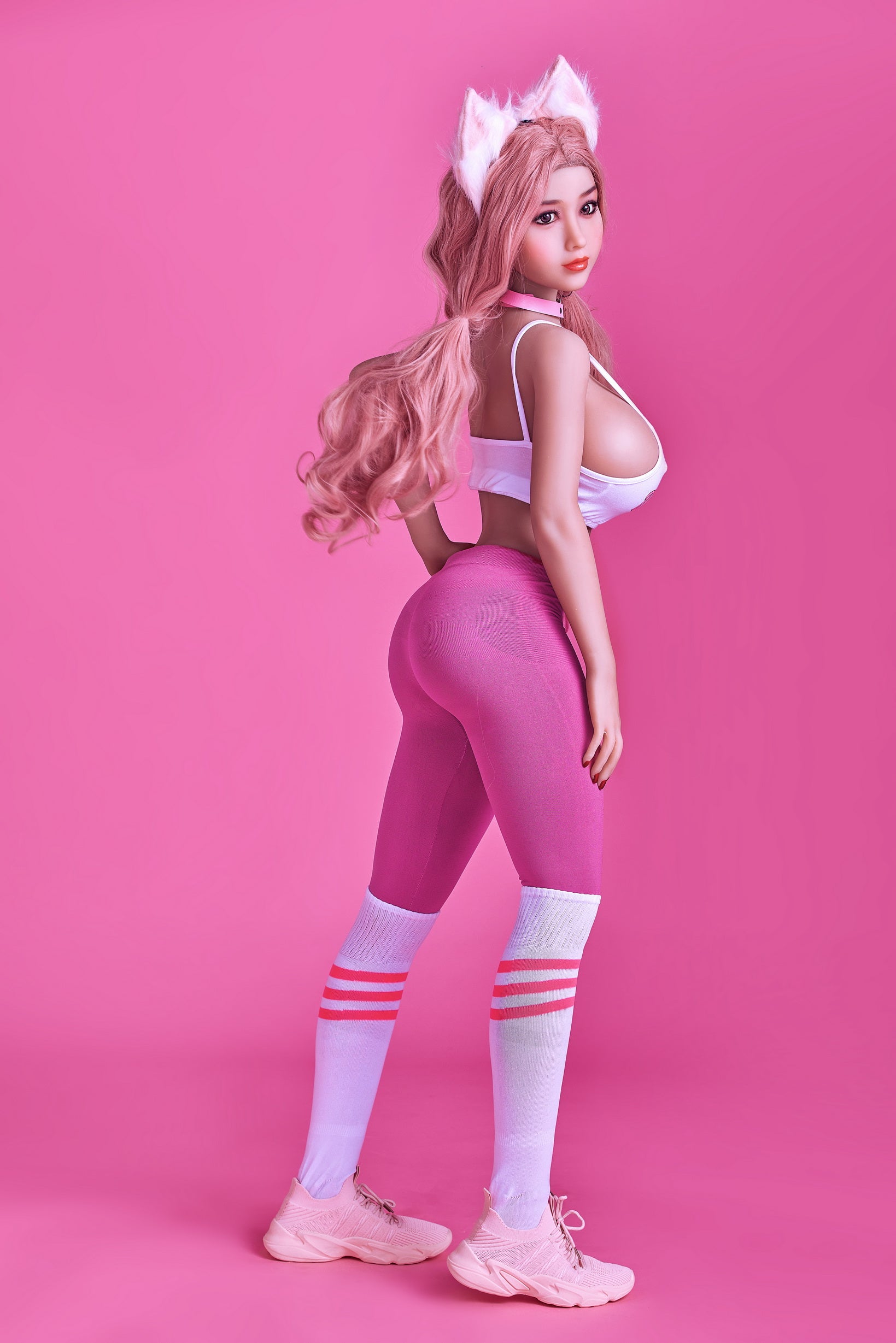 Rosa gefärbt Haare mollige sexpuppe